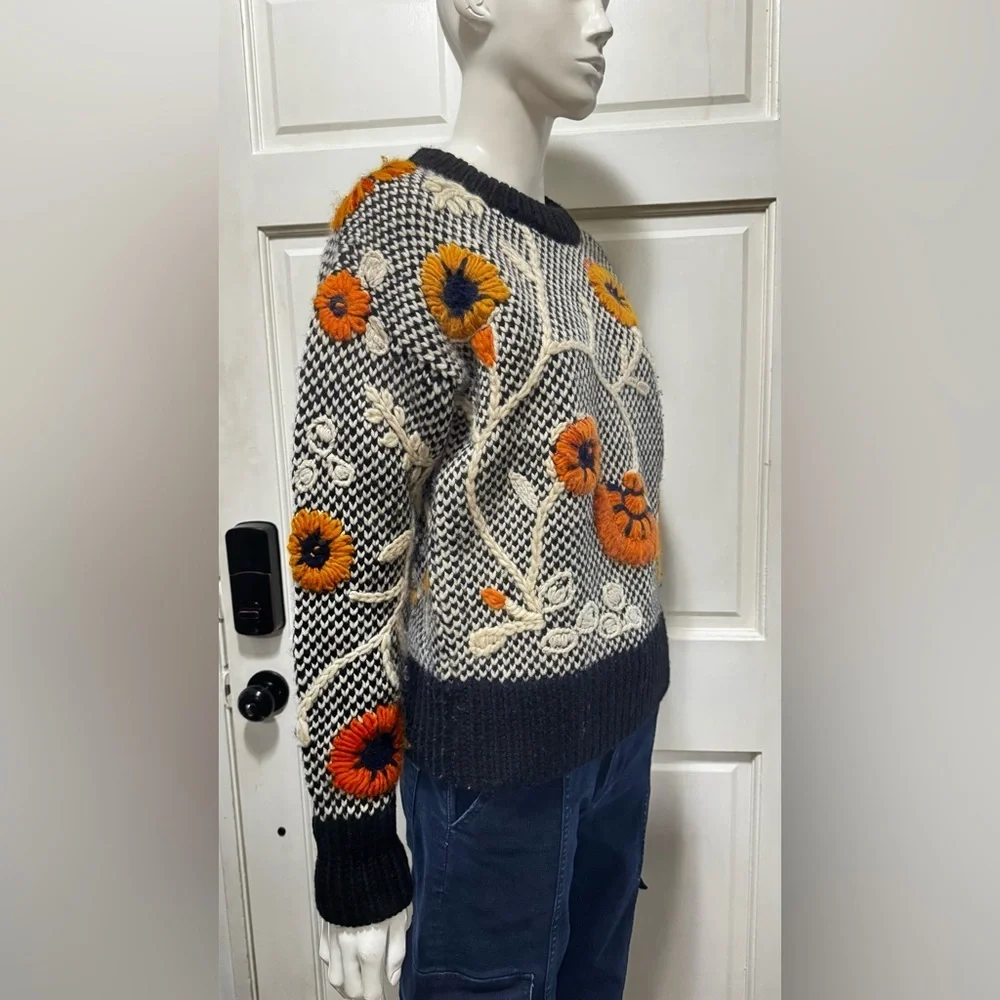Tory Burch 100% Wool Made in Peru Black and Orange Floral Sweater S Small